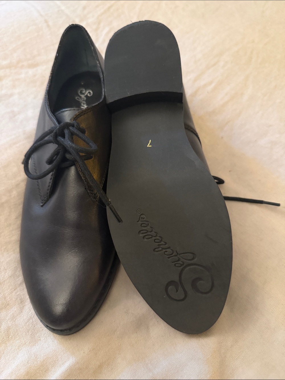 Seychelles Black Leather Lace-Up Oxfords - Picture 2 of 12